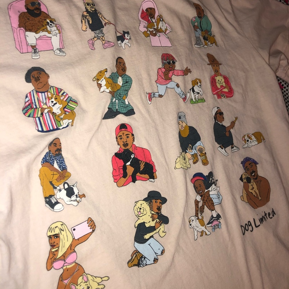 Men's medium/Womens's Large Rappers with dogs Tee